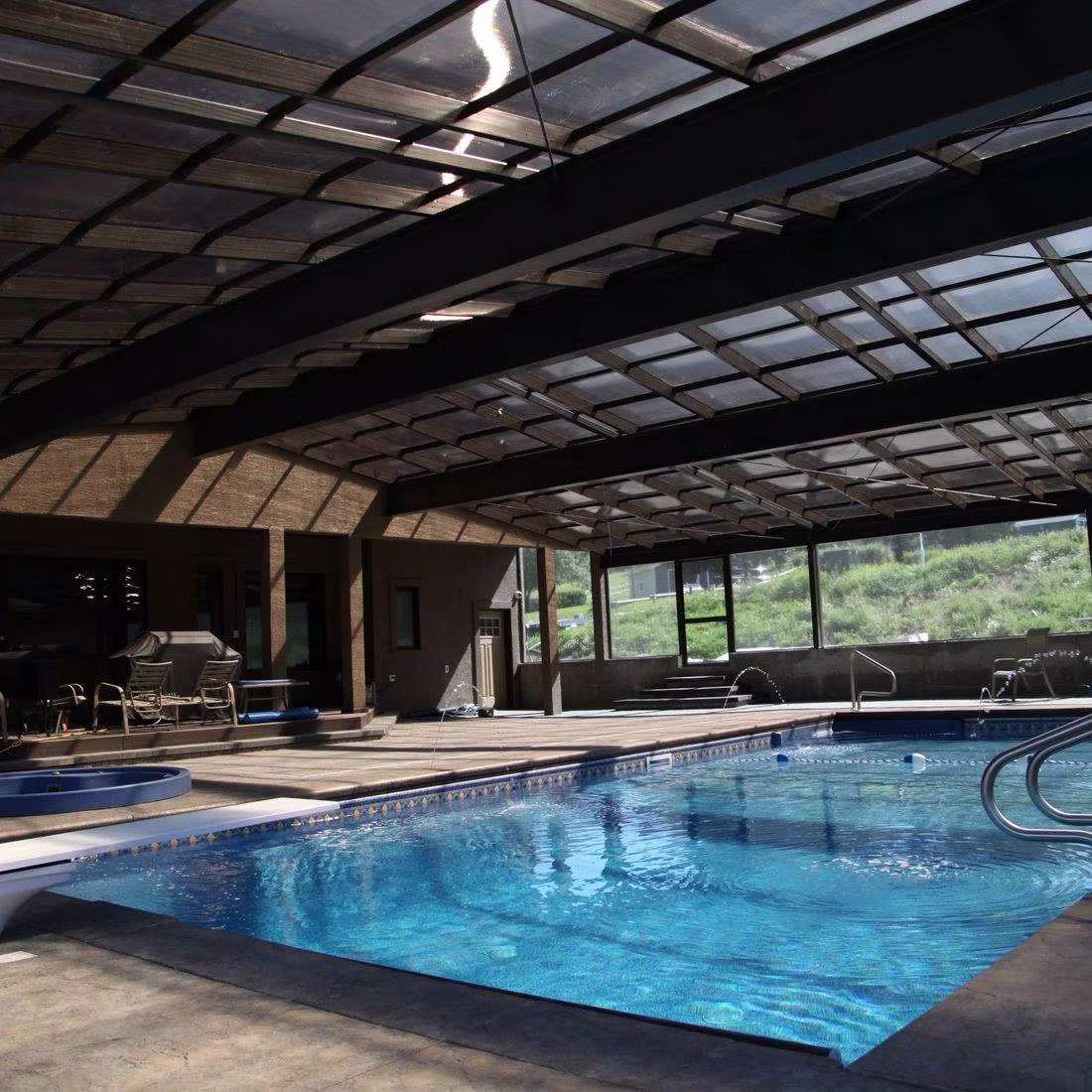 Modern Geometric pool project in Florida